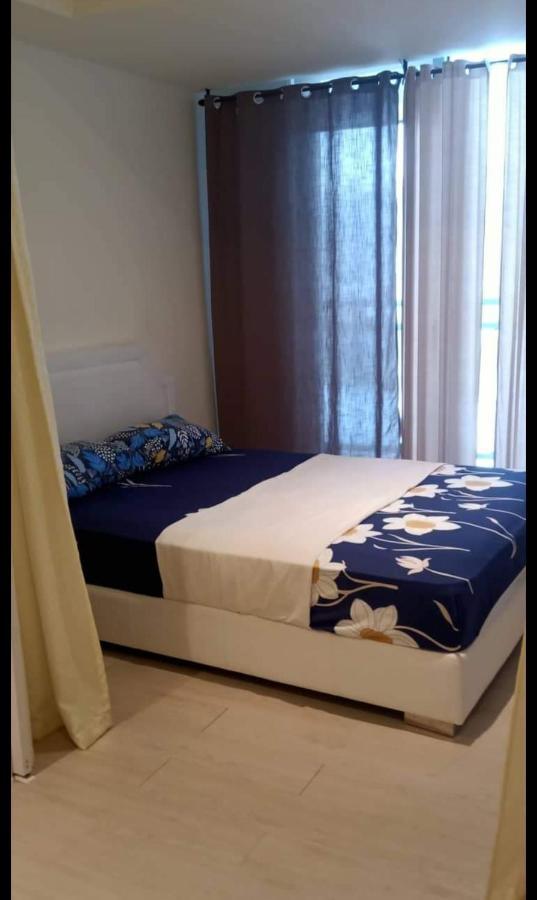Home At Sm Bicutan マニラ市 エクステリア 写真