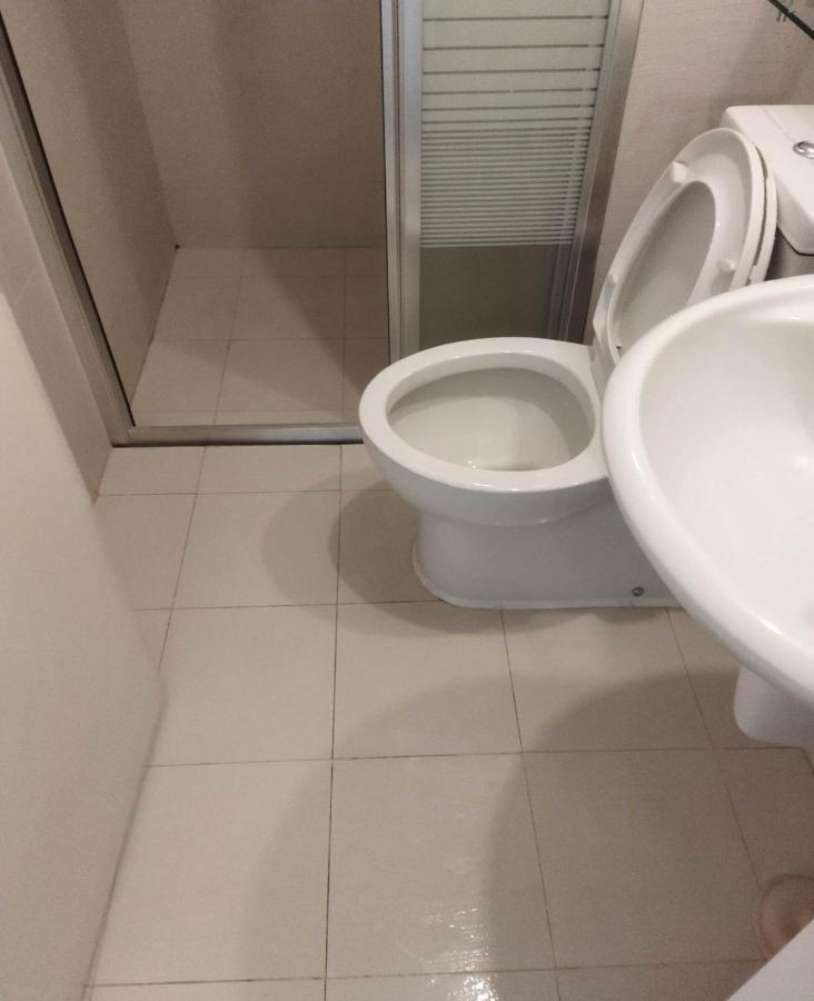 Home At Sm Bicutan マニラ市 エクステリア 写真